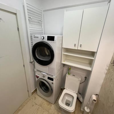 Vermietung eines gemütlichen Studio-Apartments mit separatem Zimmer und Balkon, Bukarest, Rumänien